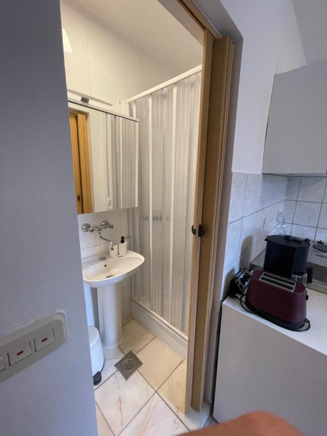 Enna Apartment 3 Perfect Location メドゥリン エクステリア 写真